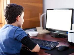 Число пользующихся интернетом дошкольников в России выросло втрое